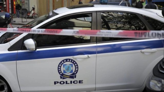 Θρίλερ στη Λάρισα: Απήγαγαν οικογένεια με τέσσερα ανήλικα παιδιά – Ζητούσαν χρήματα απειλώντας το ένα παιδί!
