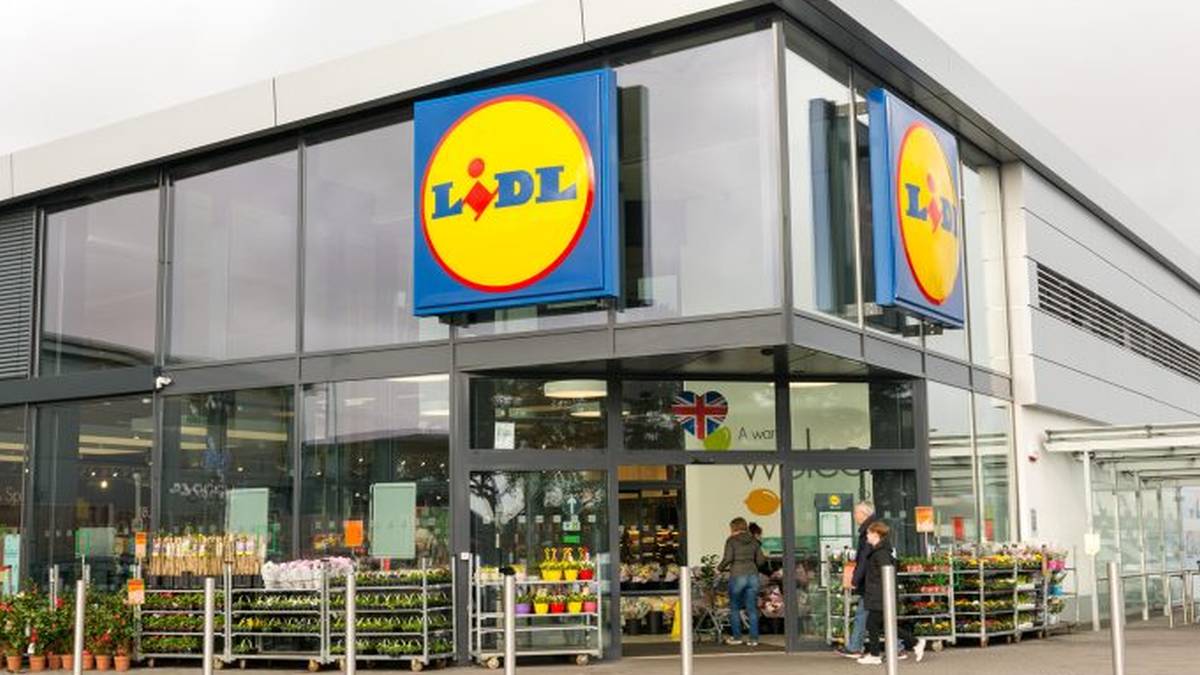 Αναβρασμός σε Lidl – Τι βρέθηκε θαμμένο κάτω από πάρκιγνκ υποκαταστήματος;