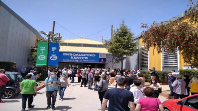 Ξεκινούν υποχρεωτικοί εμβολιασμοί: Για ποιες κατηγορίες εργαζόμενων ισχύει – Μόνο εμβολιασμένοι στους κλειστούς χώρους
