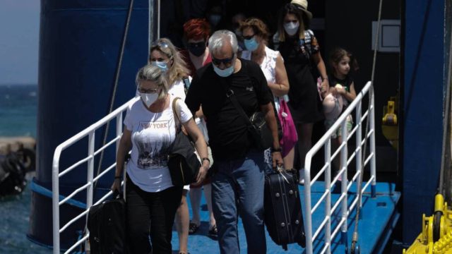 Κορωνοϊός: “Κληρώνει” για τη Μύκονο – Στο “κόκκινο” για τα… “πορτοκαλί” νησιά! Ώρα αποφάσεων για την κυβέρνηση