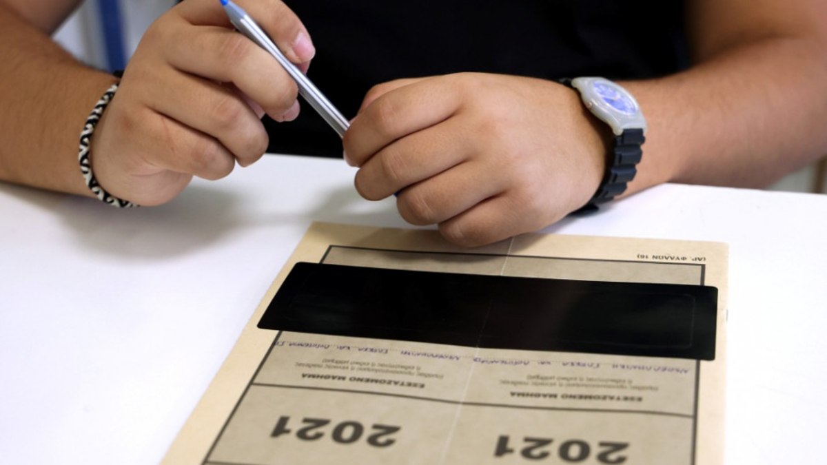 Πανελλαδικές 2021: Αγωνία για τις βάσεις – Ποιες οι πρώτες εκτιμήσεις και πόσοι μαθητές διεκδικούν θέση ανά τομέα