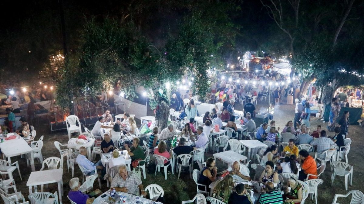 Νέα μέτρα: Σκέψεις για απαγόρευση πανηγυριών – Τι λένε οι ειδικοί για 15αύγουστο