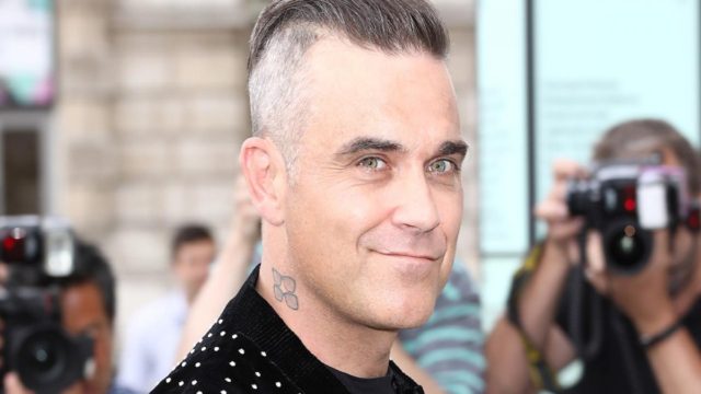 Robbie Williams: Κάνει διακοπές στη Μύκονο