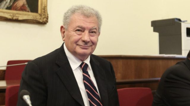 Σήφης Βαλυράκης:  «Τόν χτύπησαν με κοντάρι»! Αποκαλύψεις αυτόπτη μάρτυρα – Ύποπτοι δυο ψαράδες για τον θάνατό του (Video)