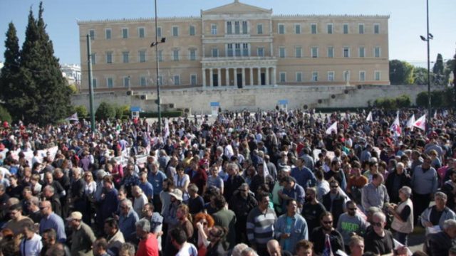 Έρχεται “πόλεμος”: Μεγάλες συγκεντρώσεις κατά του εμβολιασμού!