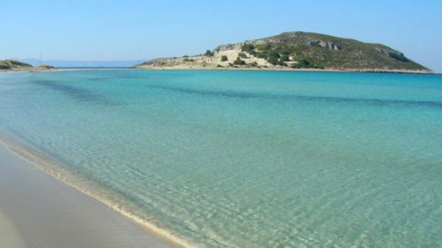 Σίμος: Η εξωτική παραλία που θυμίζει Καραϊβική