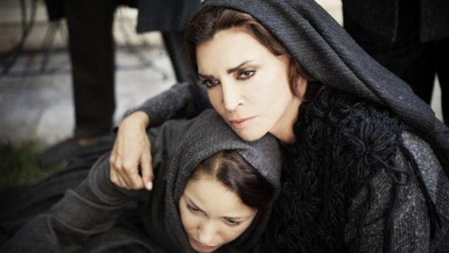 Μιμή Ντενίση: Ηθοποιός του «The Crown» θα παίξει στο «Σμύρνη μου αγαπημένη»