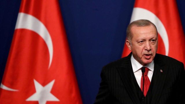 Συναγερμός στην Τουρκία: Αναγκαστική προσγείωση για ελικόπτερο που μετέφερε τον Ερντογάν