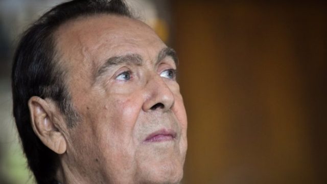 «Βαρύς ο πόνος και βουβός»: Όλη η Ελλάδα αποχαιρετά μέσω Twitter τον ανεπανάληπτο Τόλη Βοσκόπουλο