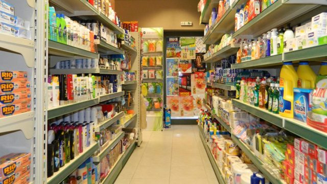 Ρόδος: Γυναίκα ζητάει από σούπερ μάρκετ 35.000 ευρώ γιατί τραυματίστηκε στη σκάλα του