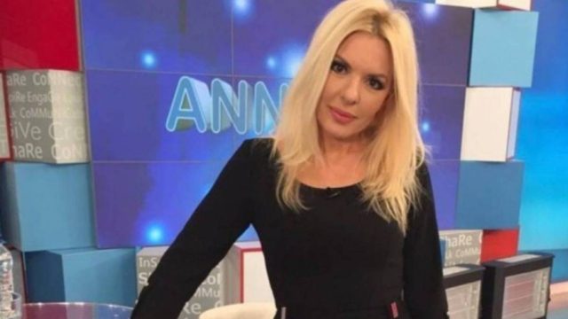 Η Αννίτα Πάνια όπως δεν την έχετε ξαναδεί – Η πιο σέξι φωτογραφία της στο Instagram… λόγω καύσωνα