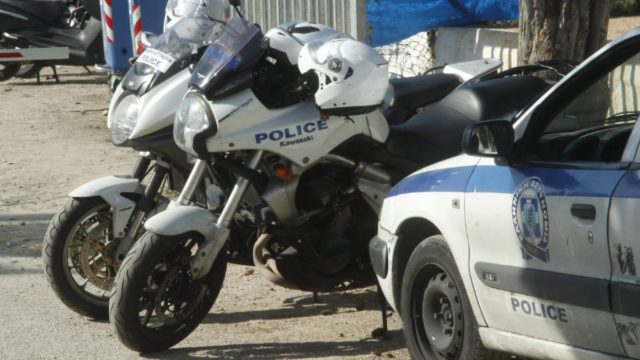 Περιστέρι: Ένοπλη συμπλοκή με τραυματίες – Ο ένας με σφαίρα στο κεφάλι
