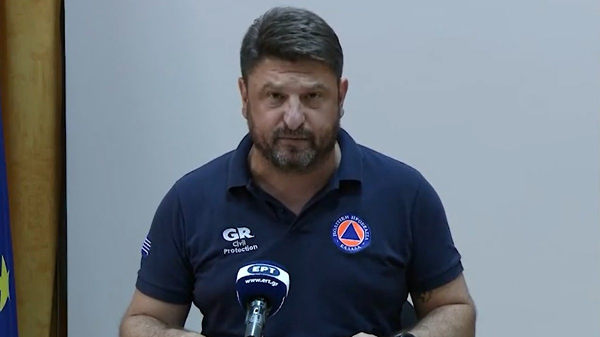 Χαρδαλιάς: Παραμένουν 57 ανοιχτά μέτωπα – Κρίσιμες οι επόμενες ημέρες