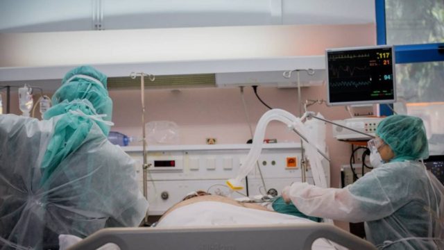 Λυγίζει την Κρήτη ο κορωνοϊός: Στους 183 οι ασθενείς στα νοσοκομεία – Νέα έξαρση σε γηροκομείο στο Λασίθι