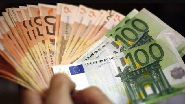 Συντάξεις: Έρχεται νέο μπαράζ πληρωμών – Έρχονται τρία κύματα αναδρομικών για 2,4 εκατομμύρια συνταξιούχους