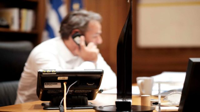 Στην τελική ευθεία ο ανασχηματισμός: Σε… αναμμένα κάρβουνα κάθονται υπουργοί και βουλευτές