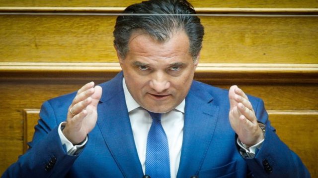 Άδωνις Γεωργιάδης: «Ας με καταριούνται και ας εμβολιαστούν…» (Video)