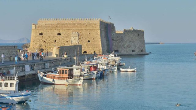 Κορωνοϊός: Σε lockdown το Ηράκλειο Κρήτης από αύριο