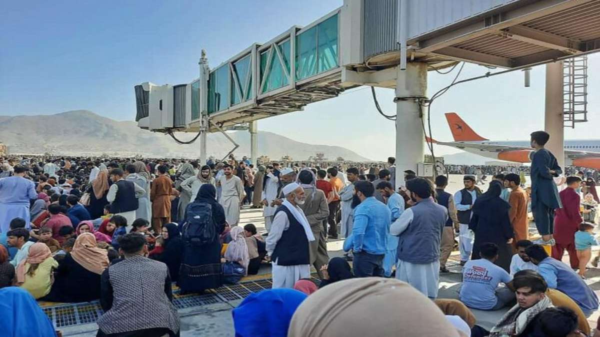 Καμπούλ: Αμερικανοί στρατιώτες σκότωσαν ενόπλους Ταλιμπάν που επιχείρησαν να πλησιάσουν την περίμετρο του αεροδρομίου