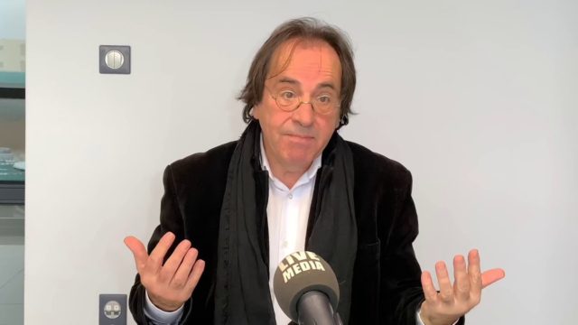 Καθηγητής ΔΠΘ: «Το εμβόλιο για τον κορωνοϊό είναι ένα πείραμα πάνω στην ανθρωπότητα» (Video)
