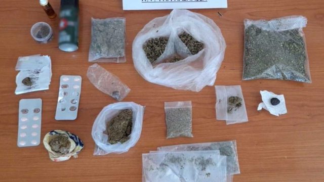 Μεσσηνία: Συνέλαβαν 14 άτομα για ναρκωτικά σε κάμπινγκ