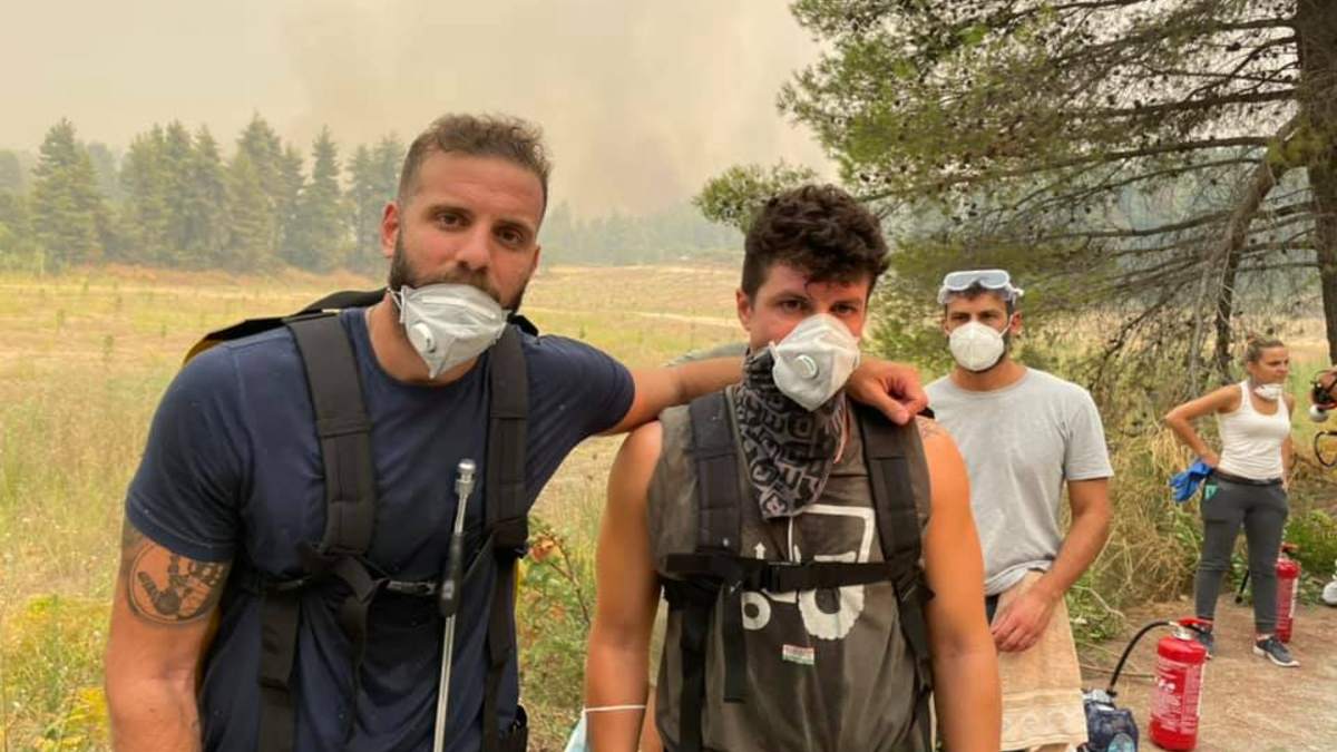 Φωτιά στην Εύβοια: Στην μάχη με τις φλόγες και ο Νίκος Παππάς