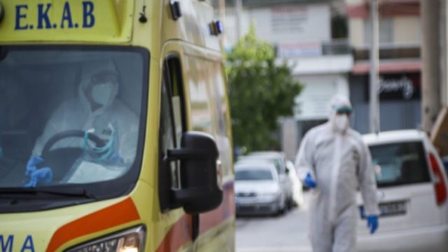 Πάτρα: Με πνευμονική εμβολή ένας 19χρονος – Δεν είχε εμβολιαστεί