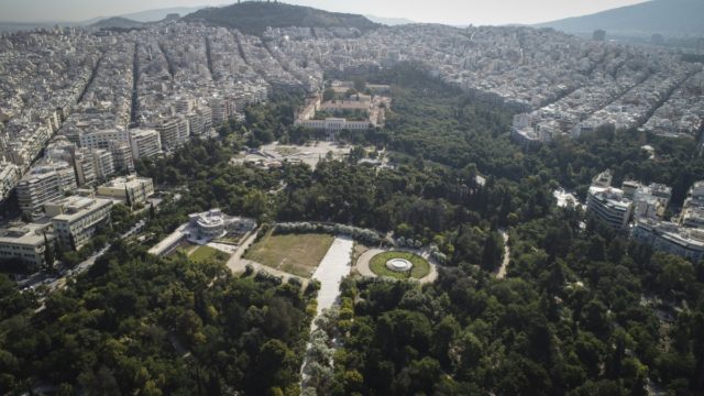 Κλείνουν Πάρκο Τρίτση, Πεδίον του Άρεως, Αττικό Άλσος και λόφος Φινοπούλου