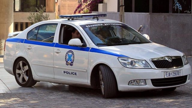 Νάρκωνε την ηλικιωμένη εργοδότριά της για να την κλέβει