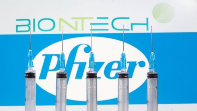 Pfizer: Δυσάρεστα νέα για όσους εμβολιάστηκαν