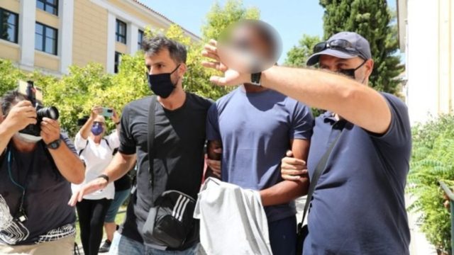 «Είμαι αθώος, όλα είναι για τα λεφτά» δηλώνει ο γνωστός ποδοσφαιριστής – Έλαβε νέα προθεσμία να απολογηθεί