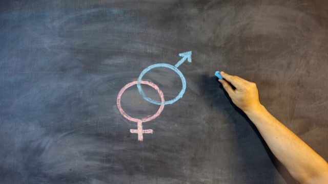 Με σεξουαλική διαπαιδαγώγηση από τον Σεπτέμβρη στα σχολεία – Τα 10+1 εργαστήρια δεξιοτήτων