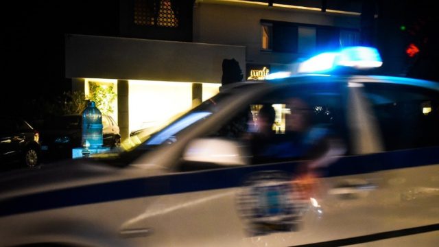 Αιματηρό επεισόδιο στη Θεσσαλονίκη – Ένας τραυματίας από επίθεση με σουγιά