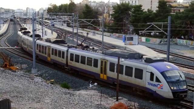 ΤΡΑΙΝΟΣΕ: Ακυρώνονται δρομολόγια λόγω της φωτιάς