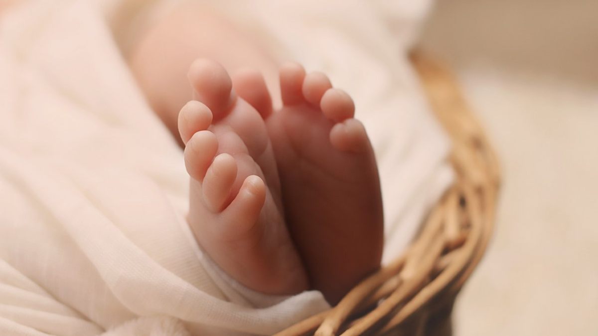 Θεσσαλονίκη: Μωρό 35 ημερών με κορωνοϊό νοσηλεύεται στο νοσοκομείο Παπαγεωργίου