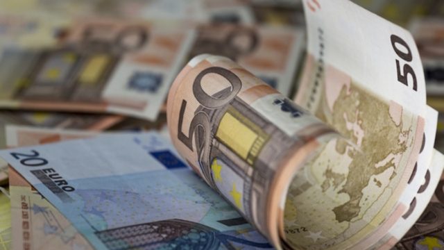 Χρέη στο Δημόσιο: Πότε τα διαγράφει η Εφορία