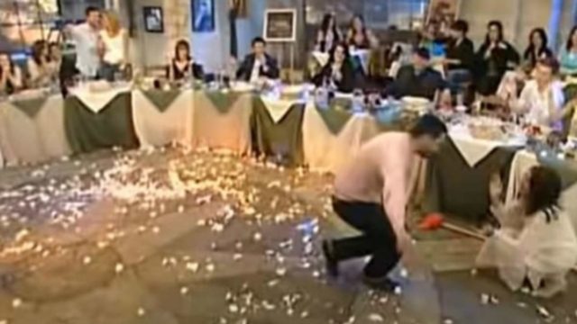Το «υποδειγματικό» ζεϊμπέκικο γοητευτικού ηθοποιού που εντυπωσίασε τους πάντες