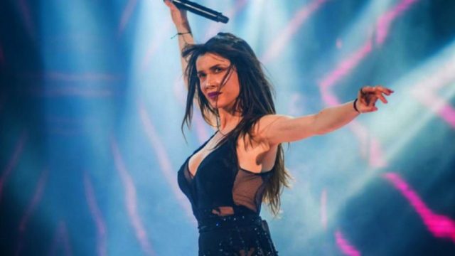 “Είμαι περήφανη για την καταγωγή μου και γουστάρω”: Άγριο ξέσπασμα από την Πάολα!