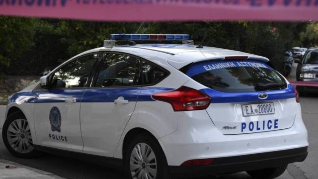 Ρέθυμνο: Άνδρας πυροβόλησε γυναίκα στην παραλία