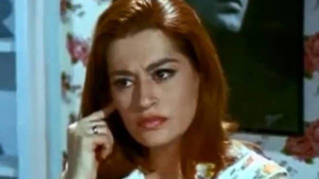 Θυμάστε την μεγάλη αντίζηλο της Αλίκης Βουγιουκλάκη, Κατερίνα Χέλμη; Δείτε πως είναι σήμερα η ηθοποιός