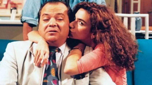 Θυμάστε την ηθοποιό Εμμανουέλα Αλεξίου; Δείτε πως είναι σήμερα η τηλεοπτική κόρη του Χρήστου Βαλαβανίδη στους “Αυθαίρετους”