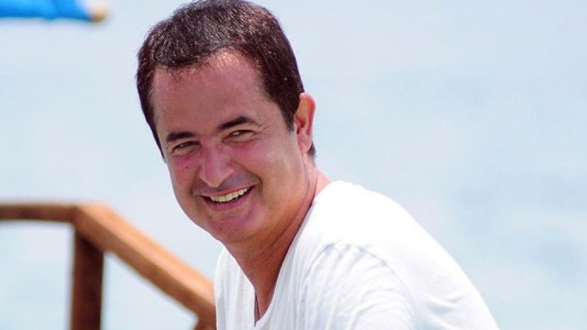 Βόμβα Ατζούν στον ΣΚΑΪ με πασίγνωστο παρουσιαστή – Εξελίξεις με Λιανό και Survivor