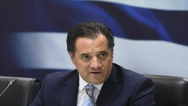 Ωμή παραδοχή Άδωνι Γεωργιάδη: «Ή συγχώνευση ή λουκέτο» – Μίλησε για αφανισμό των μικρομεσαίων επιχειρήσεων (Video)