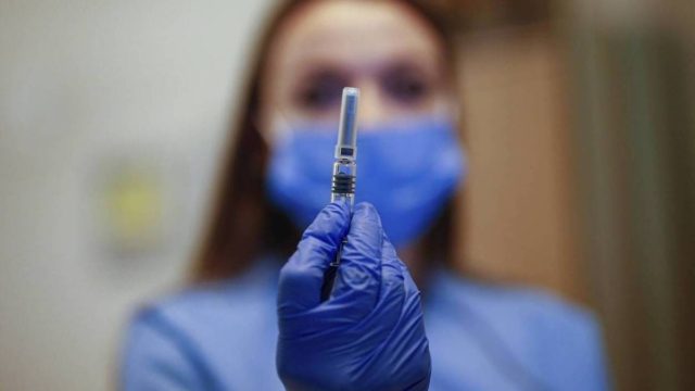 Το εμβόλιο και… ο Ελληνάρας: Το ανέκδοτο της ημέρας (3/9)