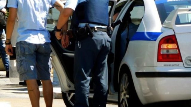 Αγία Παρασκευή: Συνελήφθη 57χρονος επιδειξίας που αυτοϊκανοποιούνταν σε παγκάκι