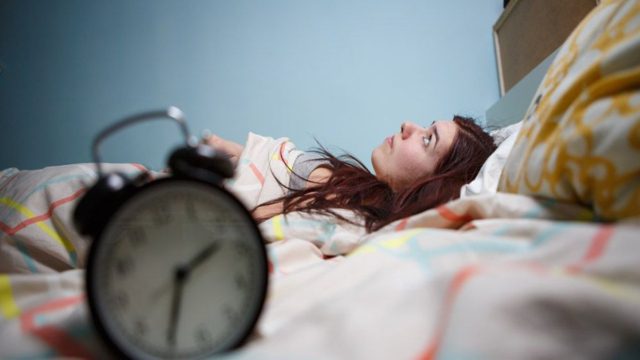 Πείτε «αντίο» στις αϋπνίες με αυτό το φρούτο – Το μυστικό του θα σας εκπλήξει!