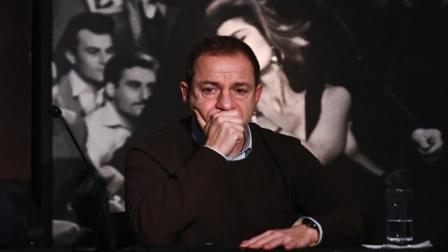 Δύσκολες στιγμές για τον Δημήτρη Λιγνάδη: Έρευνα για το αδίκημα της διακίνησης π@ρν@γραφικού υλικού ανηλίκων! (Video)