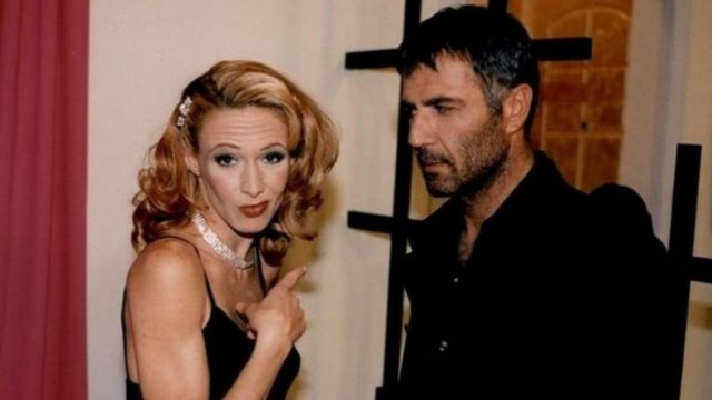 Σοκ – Δύο Ξένοι: Αυτός ο ηθοποιός θα εμφανιζόταν ως πατέρας της Μαρίνας Κουντουράτου (vid)