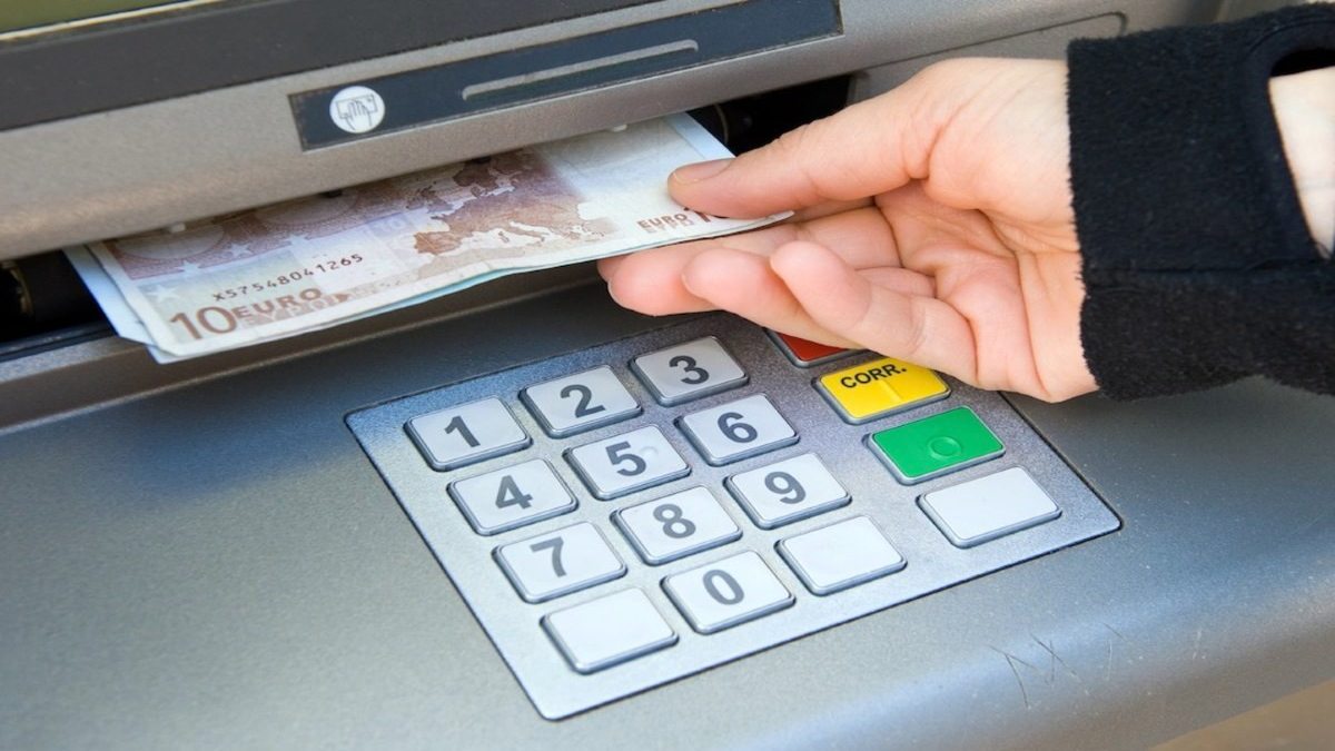 Μεγάλη προσοχή! Νέα απάτη σε ΑΤΜ – Δείτε τι συνέβη…
