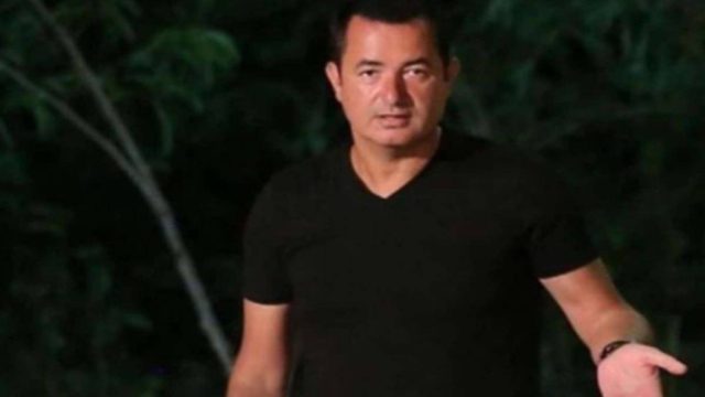 Διπλή βόμβα Ατζούν για Survivor – Θέλει… ροζ ιστορίες και δύο διάσημα ζευγάρια (ΦΩΤΟ)